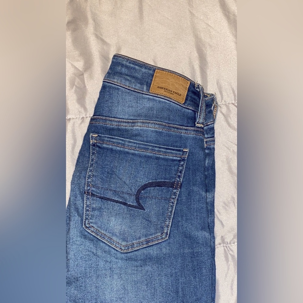 Womens American Eagle Ripped skinny Jean